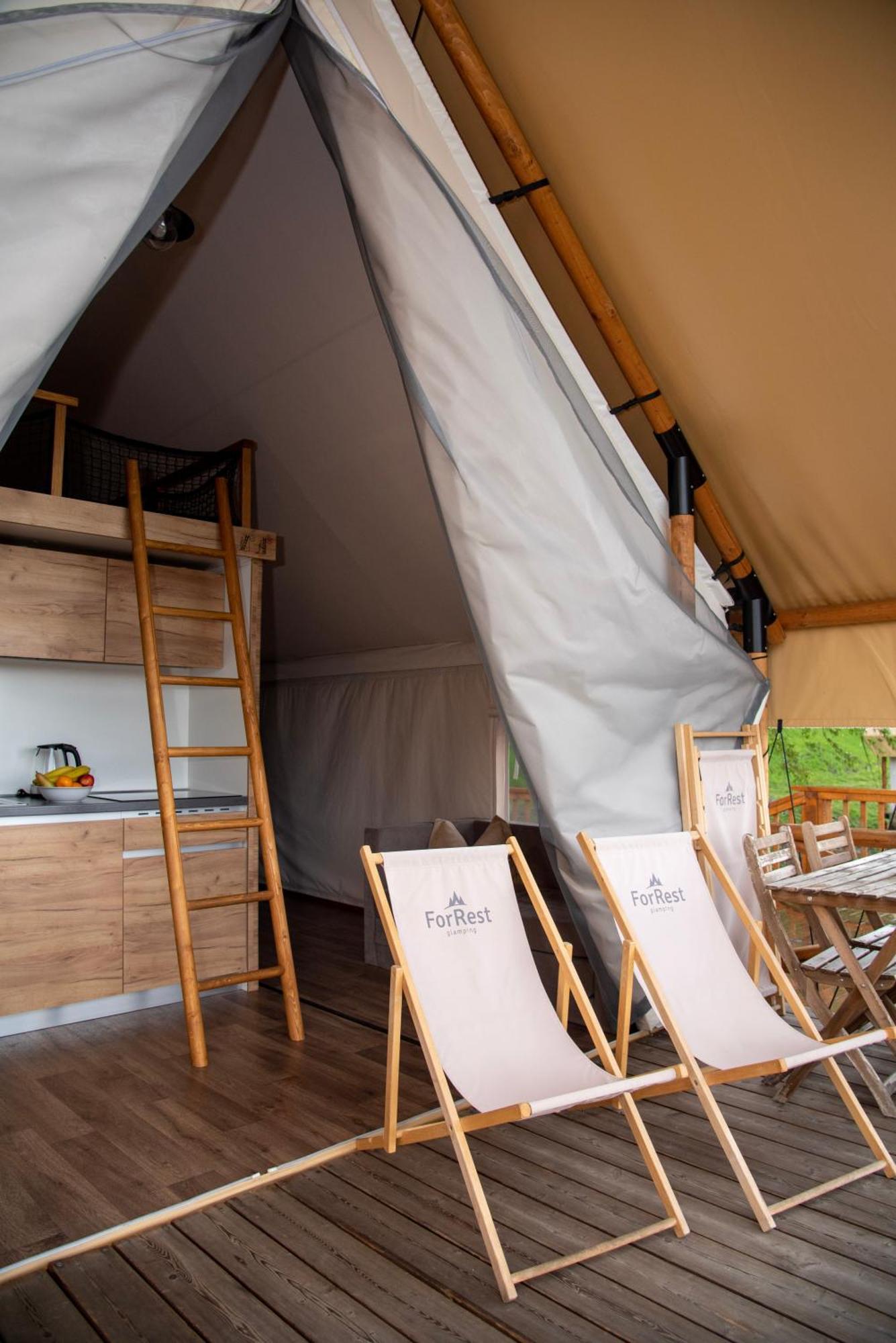 Forrest Glamping Hotel Banska Stiavnica Bagian luar foto