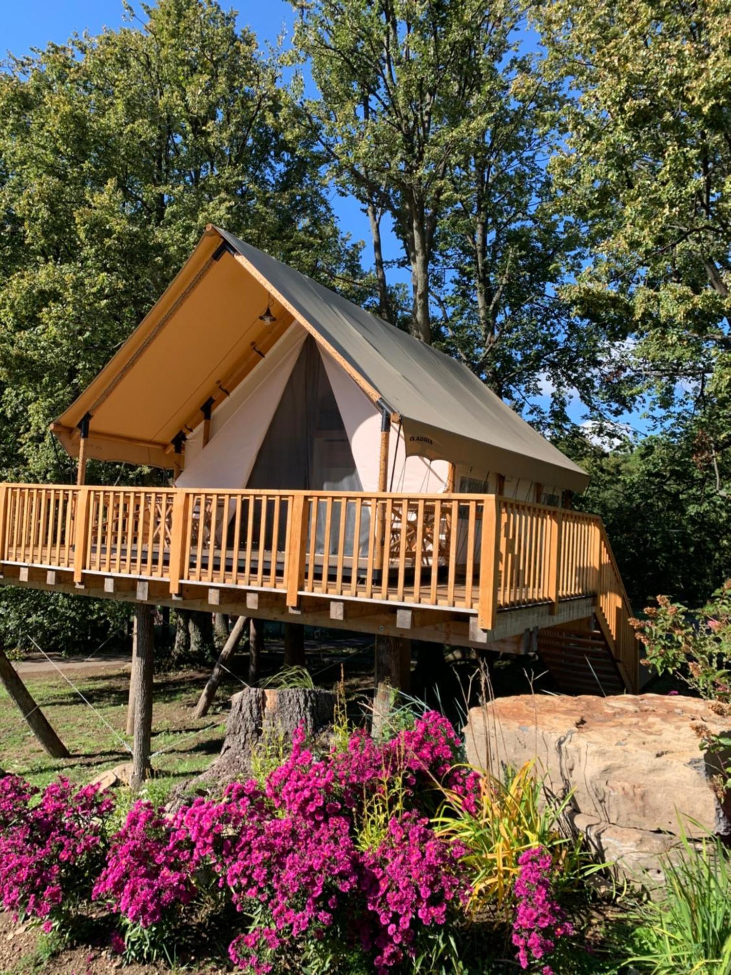 Forrest Glamping Hotel Banska Stiavnica Bagian luar foto