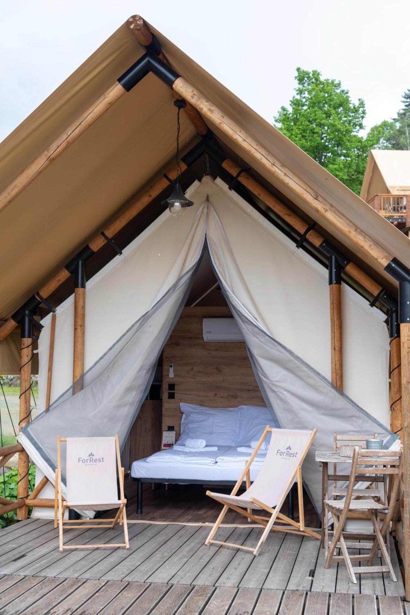 Forrest Glamping Hotel Banska Stiavnica Bagian luar foto