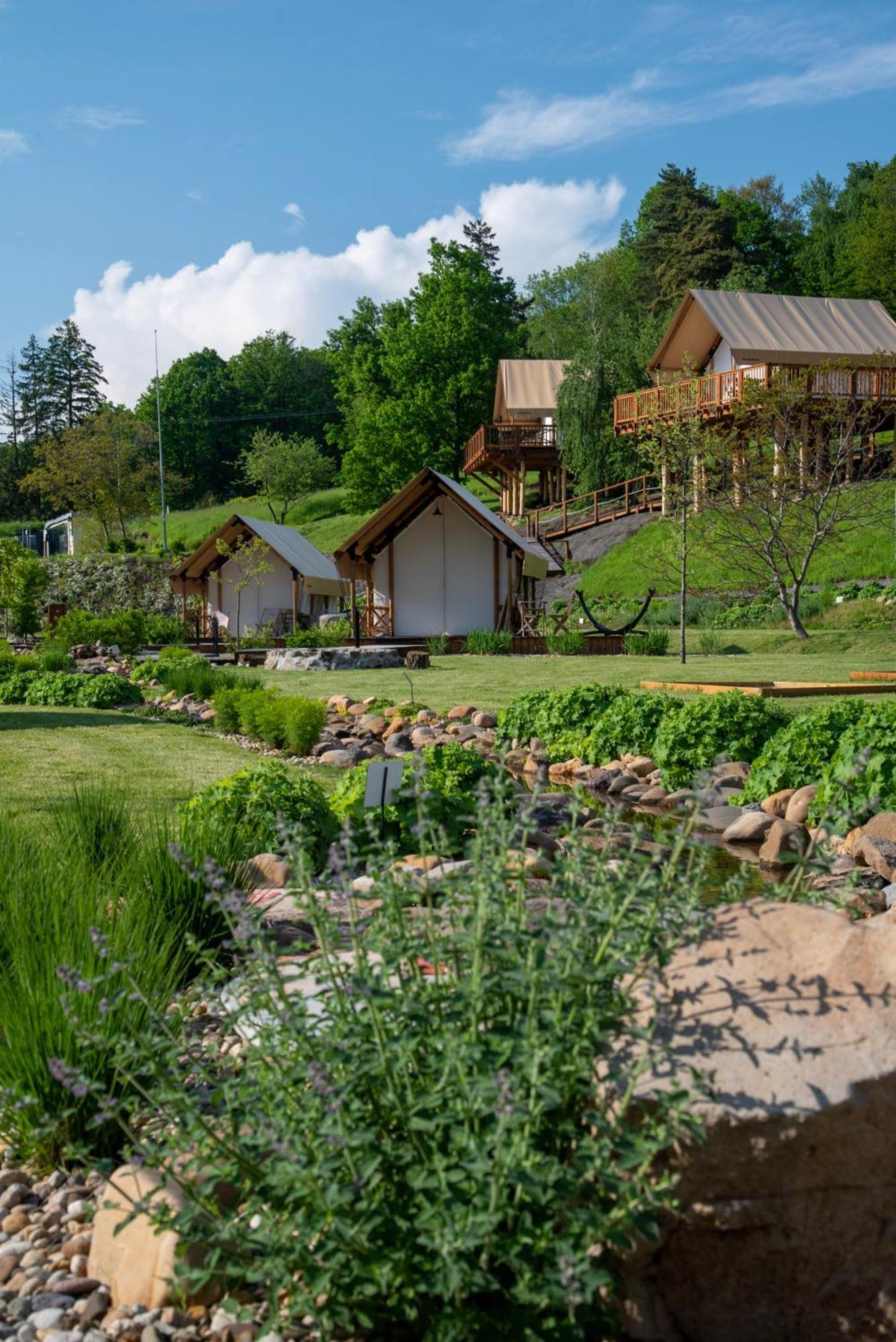 Forrest Glamping Hotel Banska Stiavnica Bagian luar foto