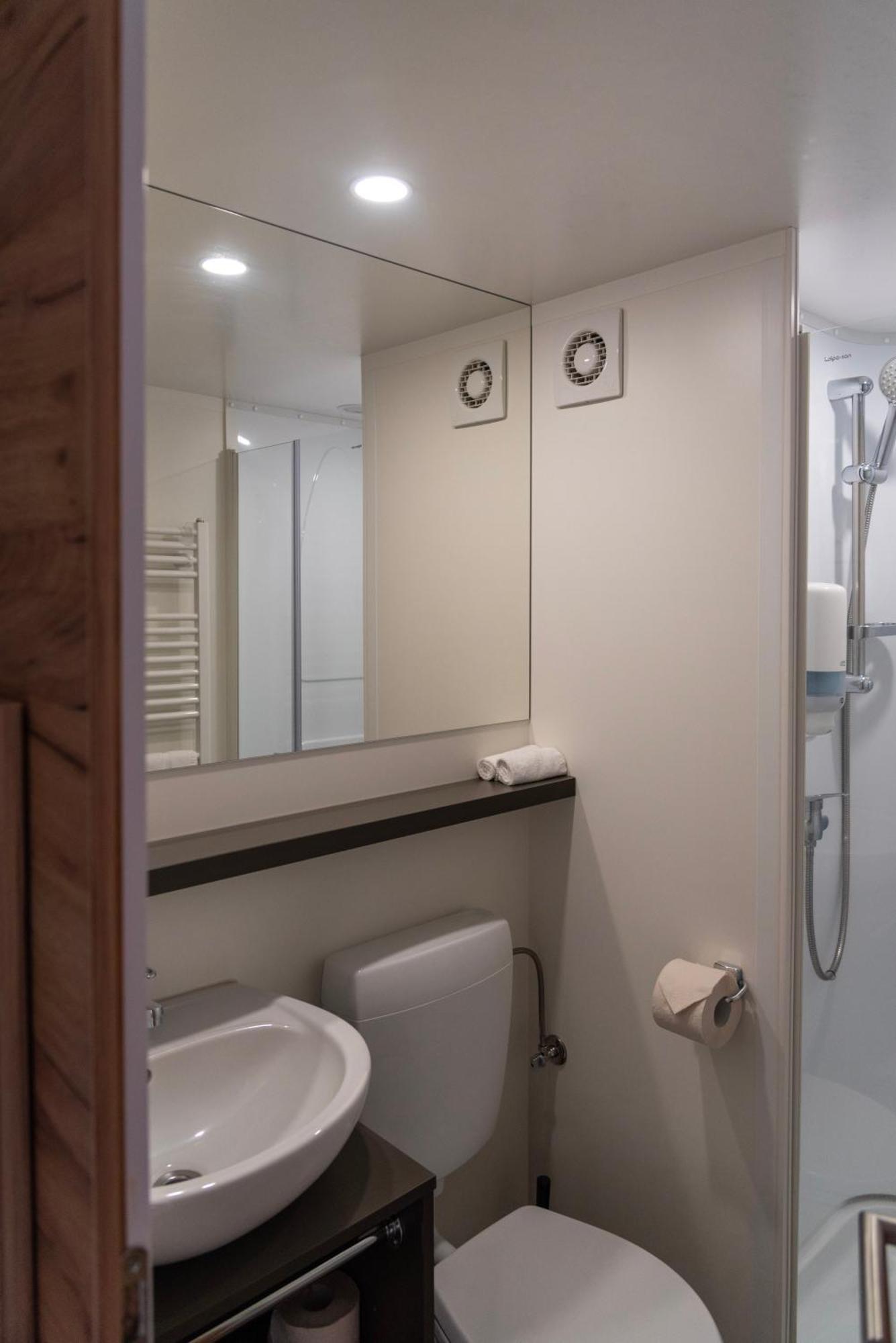 Forrest Glamping Hotel Banska Stiavnica Bagian luar foto