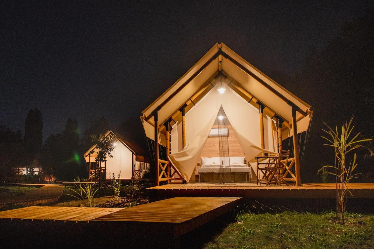 Forrest Glamping Hotel Banska Stiavnica Bagian luar foto