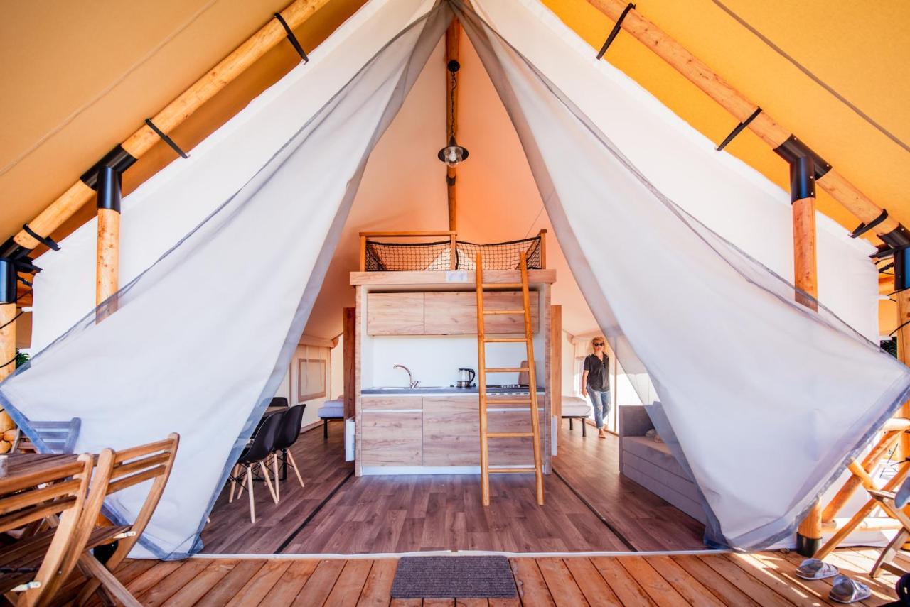 Forrest Glamping Hotel Banska Stiavnica Bagian luar foto