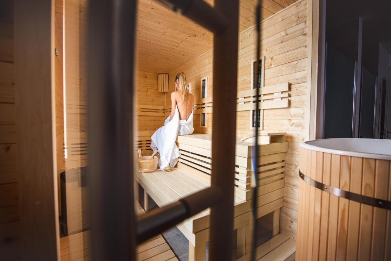 Forrest Glamping Hotel Banska Stiavnica Bagian luar foto